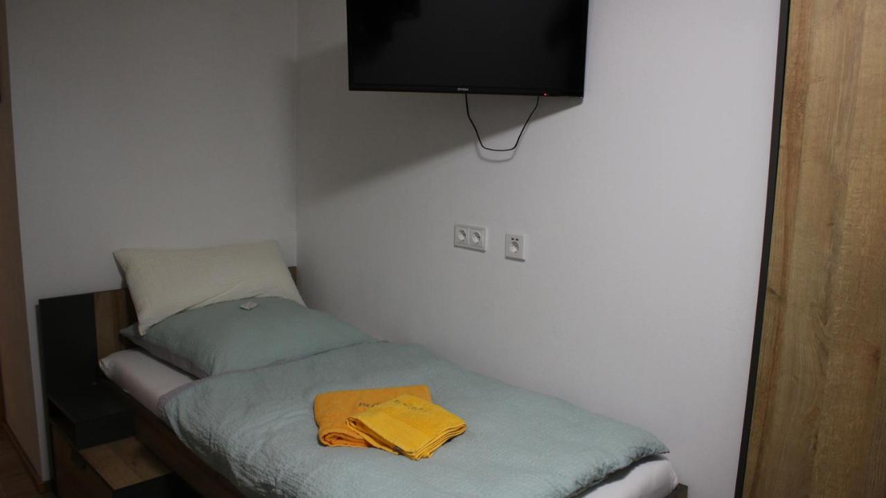 Pension Und Gaestehaus Paffrath Grossbrembach Экстерьер фото